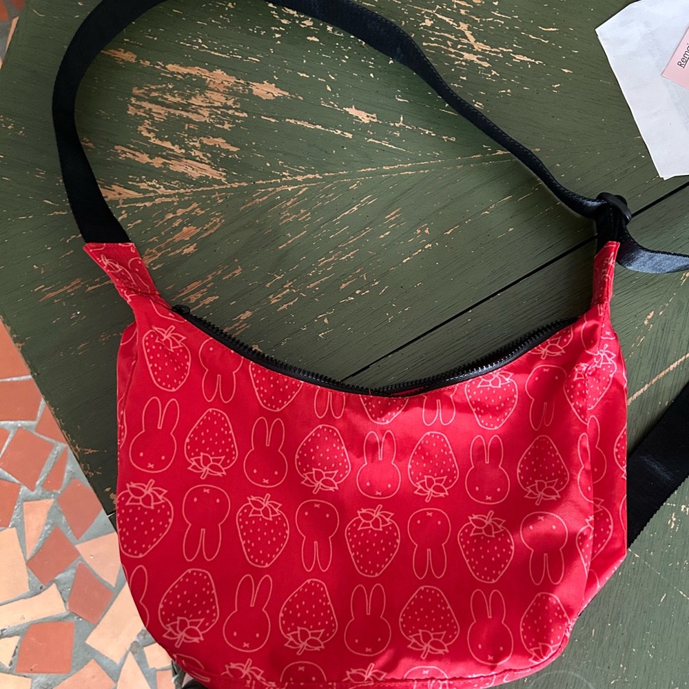 BAGGU X MIFFY medium crescent bag